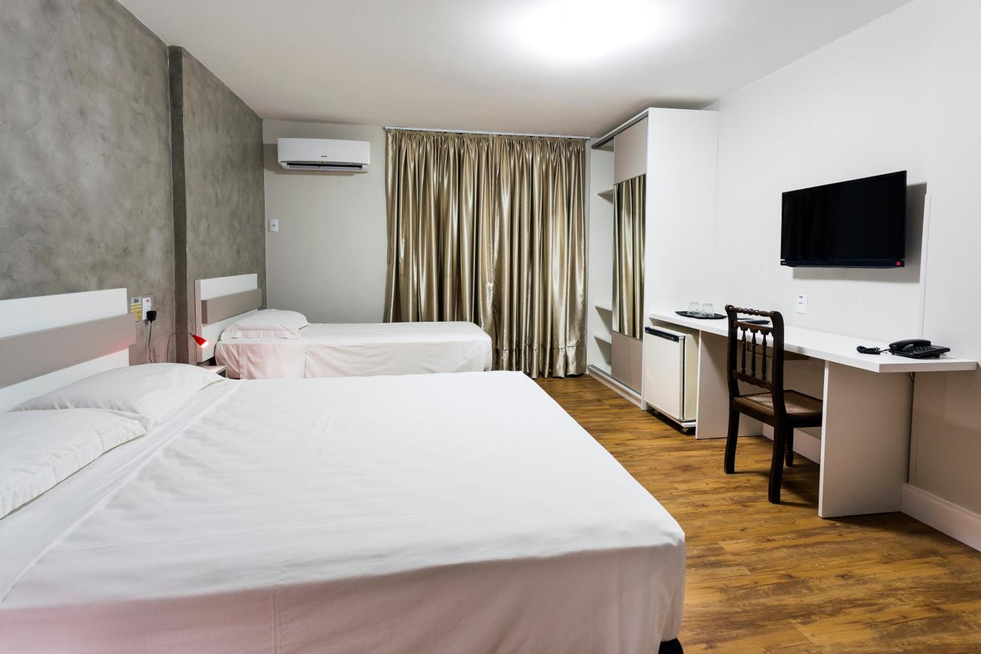 Hotel H 3*