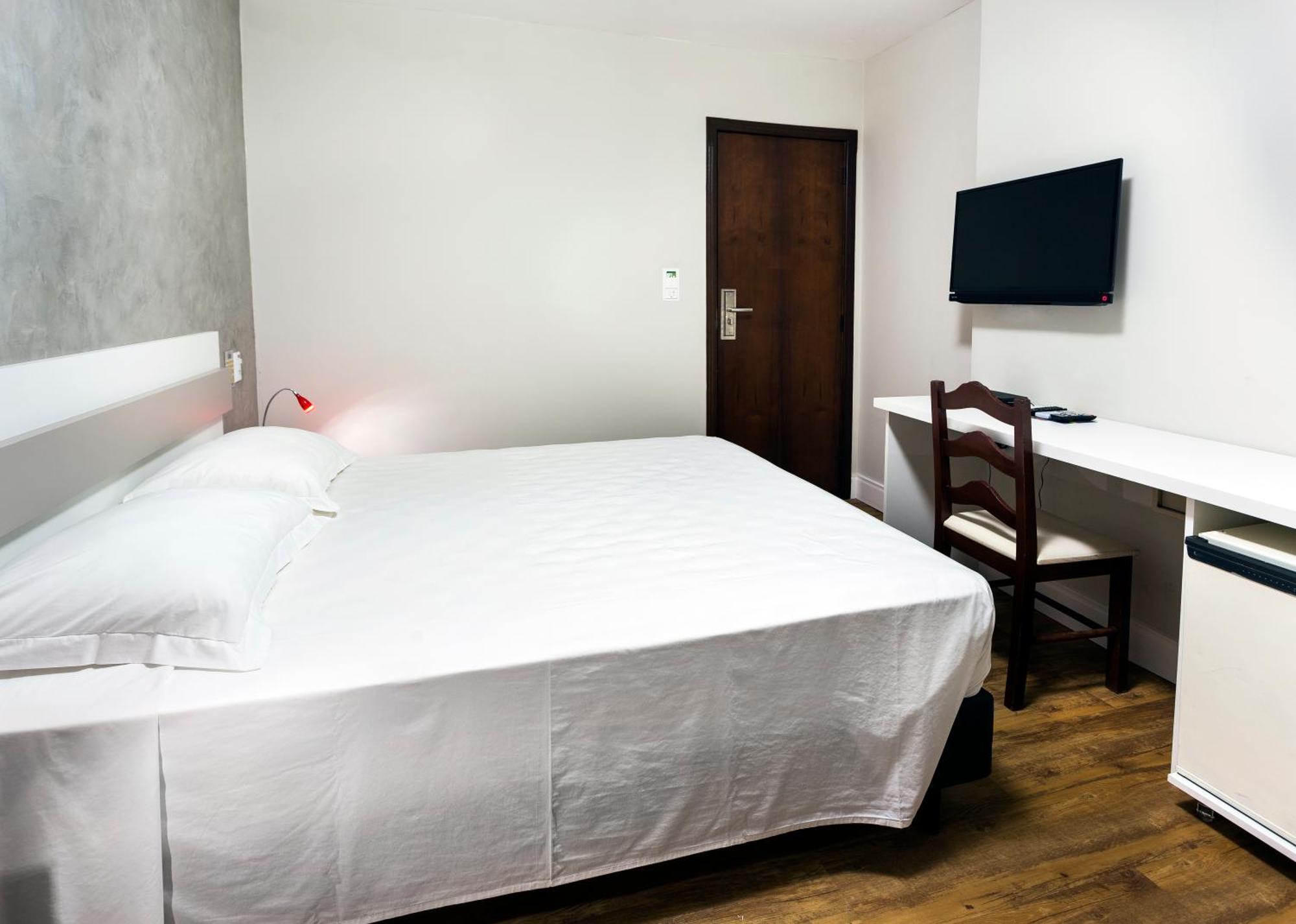 Hotel H 3*
